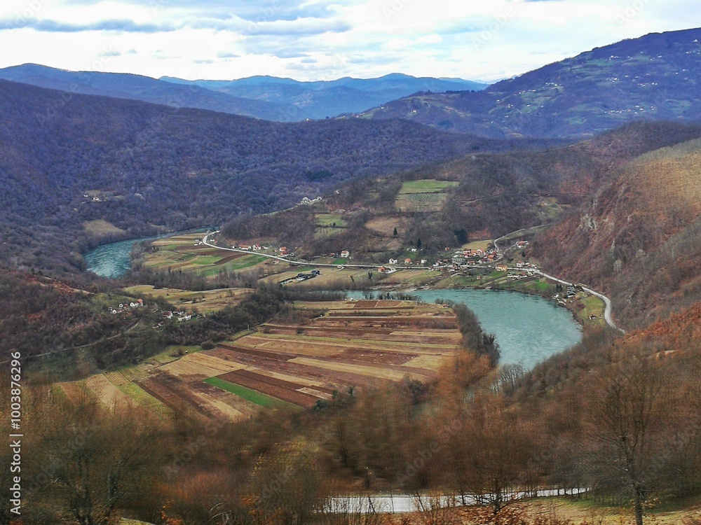Naklejka premium river view