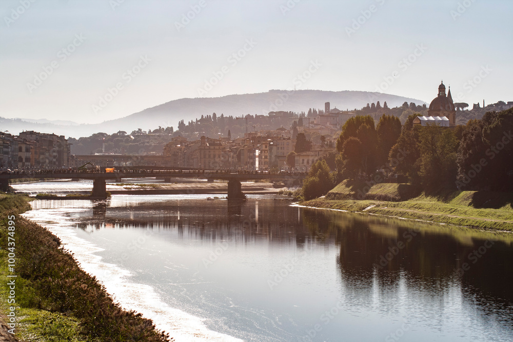 Obraz premium Italia, Toscana, Firenze. Firenze e il fiume Arno.