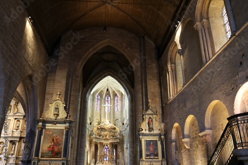 La basilique Saint Sauveur, basilique romane, ville de Dinan, département des Côtes d'Armor, Bretagne, France photo