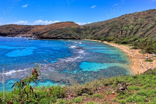 Overlooking Hanauma Bay photo