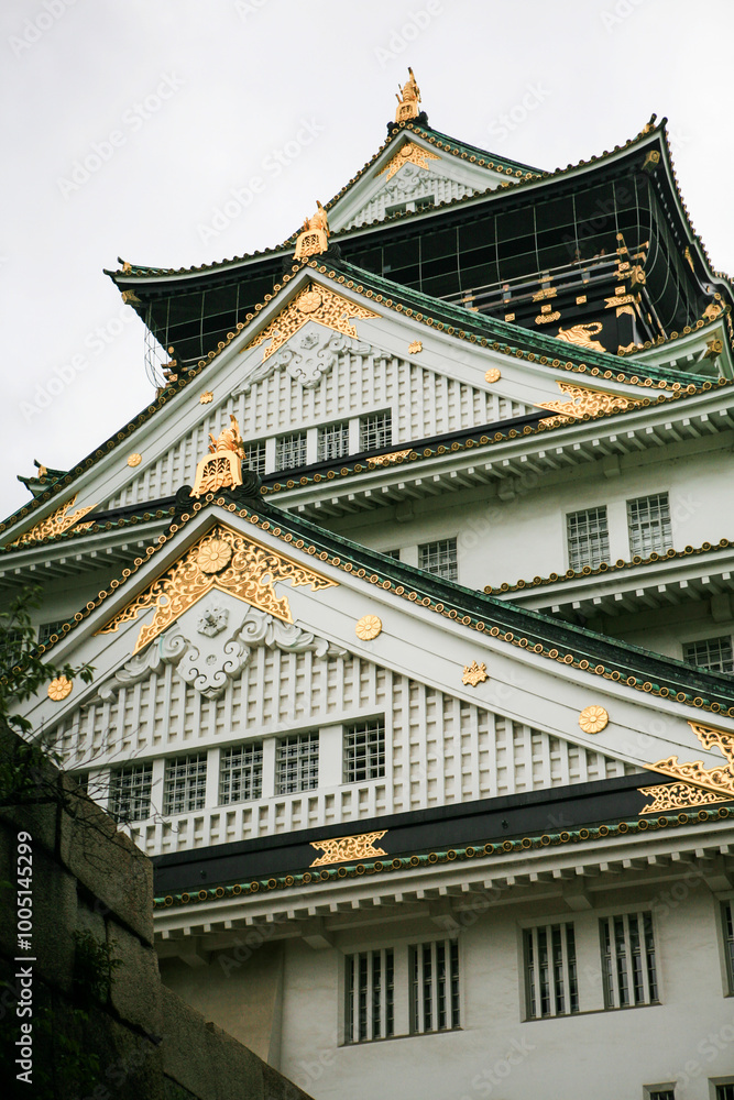 the building of Osaka Castle the building of Osaka Castle