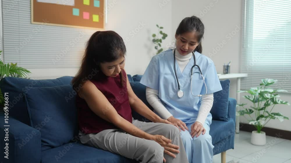 Female doctor cheers patient Show support and care for health Ask about pain in the body, arms, or legs. Use the patient's heart rate monitor and give advice about medications and treatments. Female doctor cheers patient Show support and care for health Ask about pain in the body, arms, or legs. Use the patient's heart rate monitor and give advice about medications and treatments.