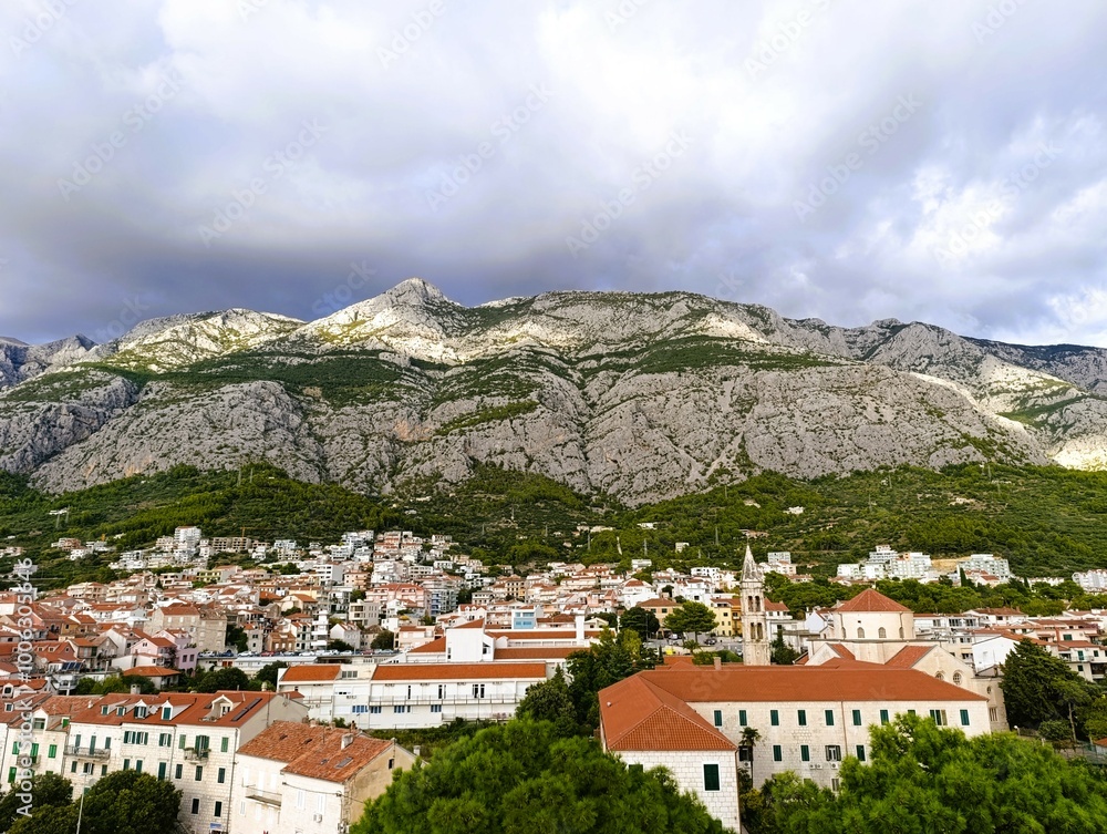 Obraz premium beautiful panorama of the Adriatic town and the mountain