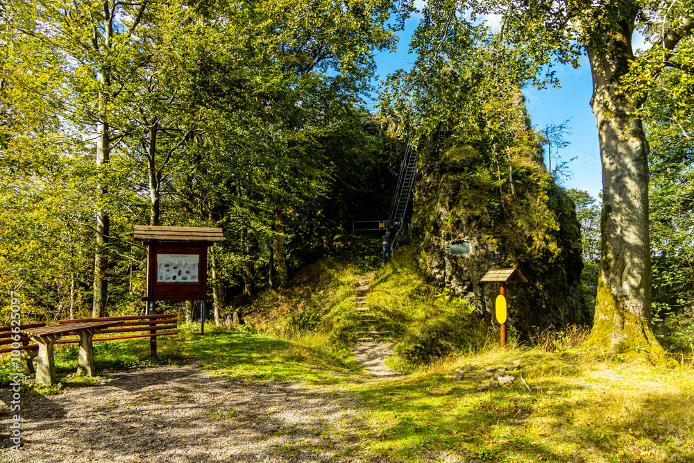 Herbstliche Wanderung durch den wunderschönen Thüringer Wald über den Kickelhahn bei Ilmenau - Thüringen - Deutschland Herbstliche Wanderung durch den wunderschönen Thüringer Wald über den Kickelhahn bei Ilmenau - Thüringen - Deutschland