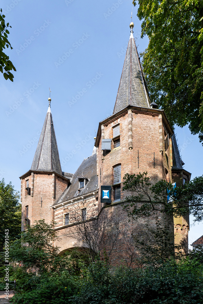 Cellebroederspoort city gate in Kampen, Netherlands Cellebroederspoort city gate in Kampen, Netherlands