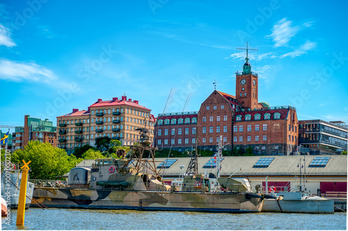 Gothenburg is a large Swedish city located at the mouth of the Göta River, on the west coast of the country.