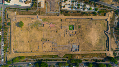 Slika na platnu Aerial snapshot of a historical site, showcasing remnants of ancient architectur