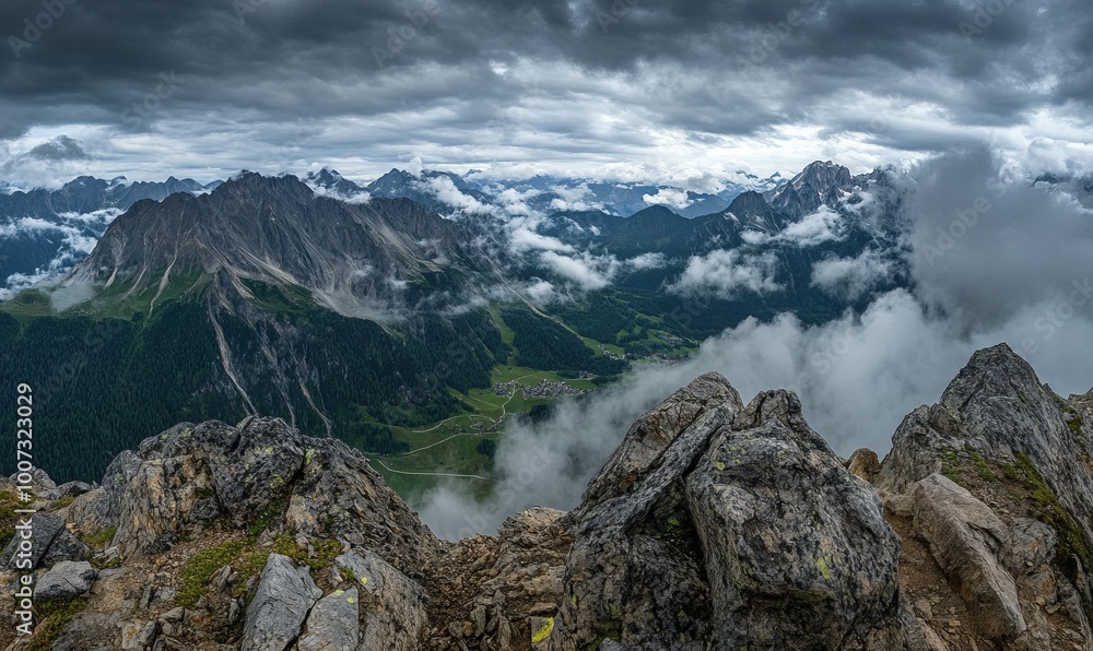 Obraz premium Alpine landscape, weather mood, cloud mood