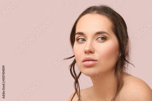 Beautiful woman with natura...