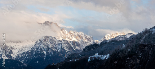 Obraz na płótnie Monte Civetta in Dolomites in sunrise light in fog w salonie