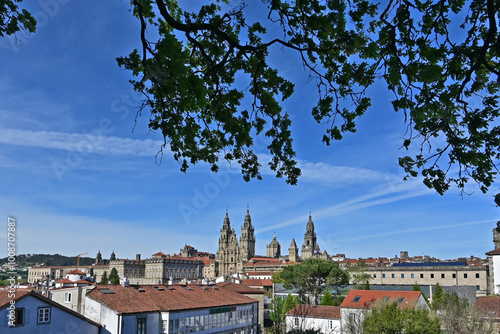 Santiago de Compostela, Galizia, panorama sulla cattedrale e la città antica dalla salita al Parque della Alameda - Spagna photo