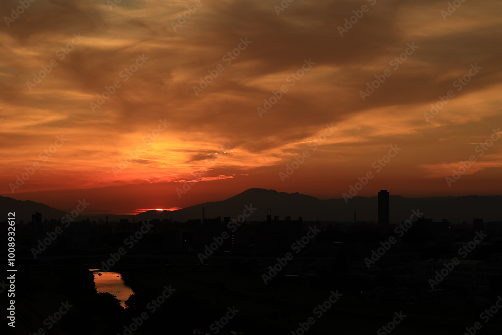 Obraz premium sunset over the river