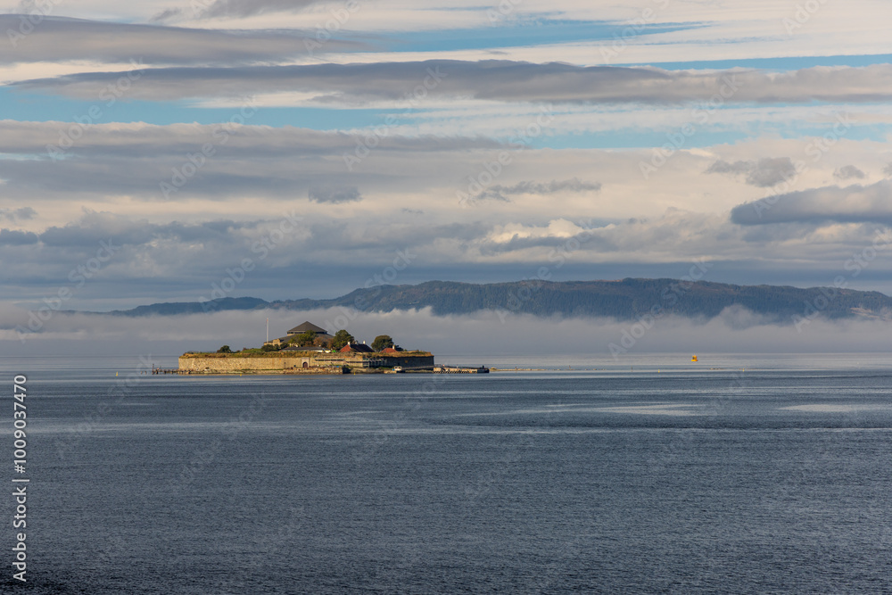 Fototapeta premium Die Insel Munkholmen vor Trondheim