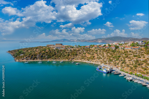 Obraz na płótnie Mugla - Milas - Kıyıkışlacık neighborhood, a beautiful beach in Güllük Bay. w salonie