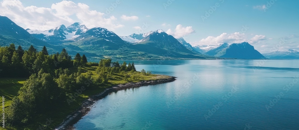 Naklejka premium Mountainous Fjord Landscape