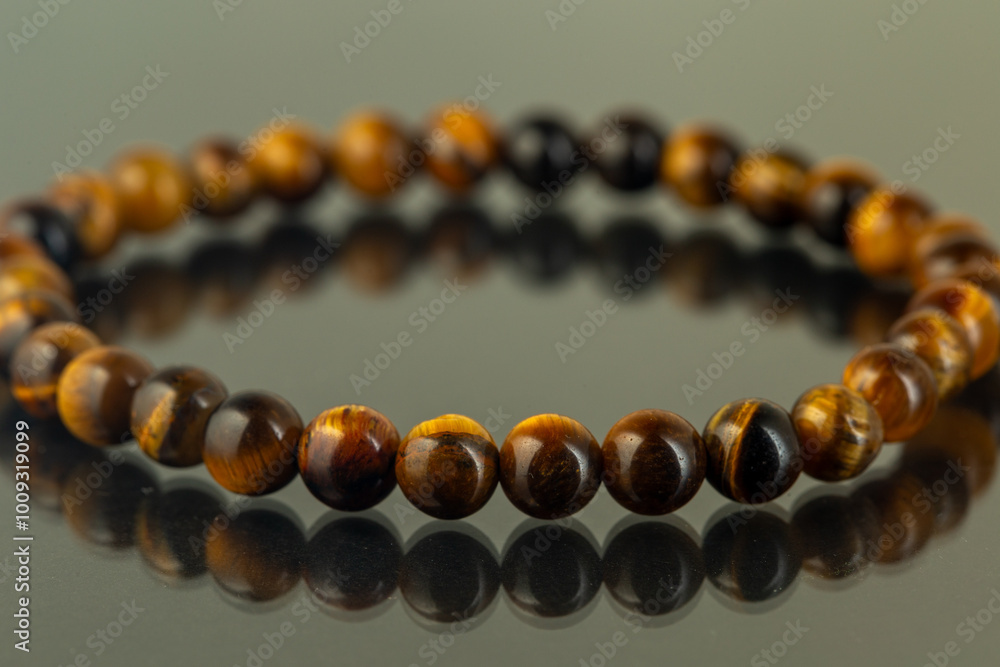 Jewelry made of natural stone and minerals, wrist bracelet Jewelry made of natural stone and minerals, wrist bracelet