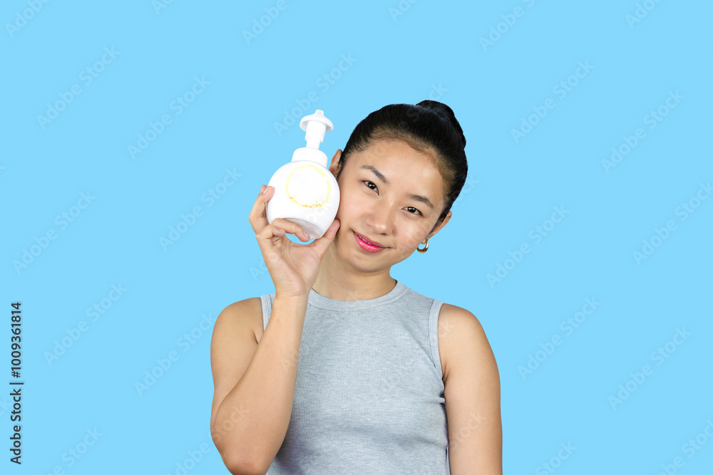 Beauty Cosmetic Korean Model Female with Hand soap and Lotion Cream Skin Care No Pimples Facewash Beauty Cosmetic Korean Model Female with Hand soap and Lotion Cream Skin Care No Pimples Facewash