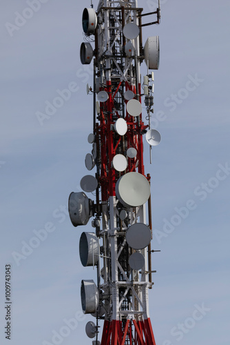 Repeater antennas, repeater antennas, mobile telephony, repeater antenna tower