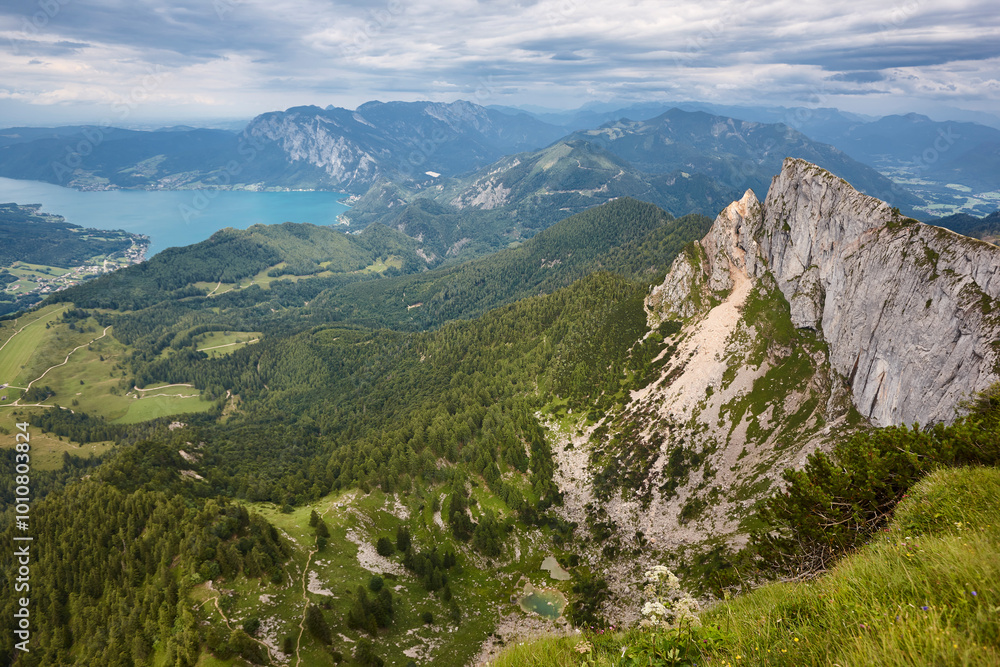 Fototapeta premium Mondsee lake and Alpine range in Salzburg region. Austria highlight