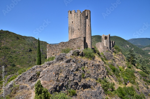 RUINES DES CHÂTEAUX CATHARES DE LASTOURS XII - XIII éme SIÈCLE