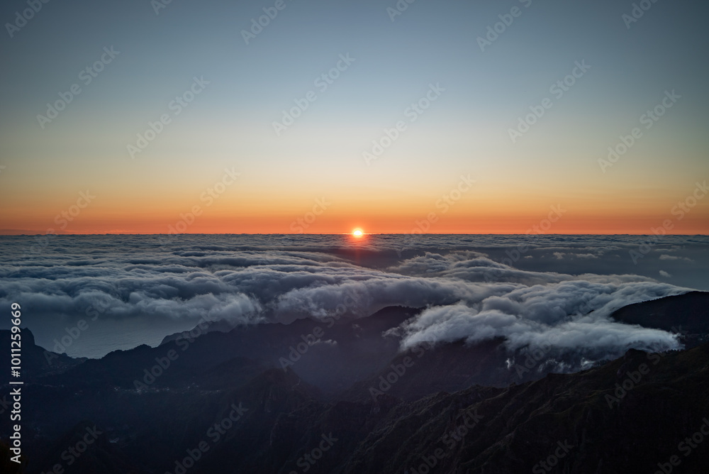 Above the Clouds: Madeira Sunset Magic
Above the Clouds: Madeira Sunset Magic