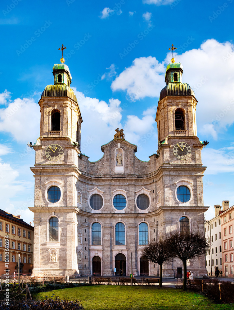 Obraz premium Cathedral ‘St. Jakob’ in Innsbruck, Tirol, Austria