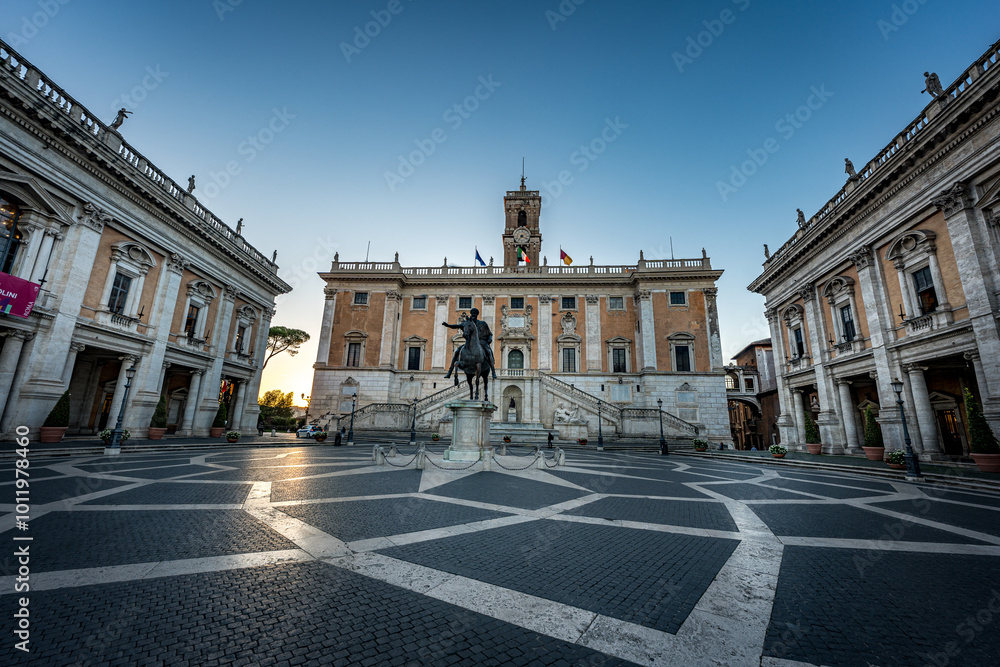 Obraz premium statue of monarch, Roma, Italy