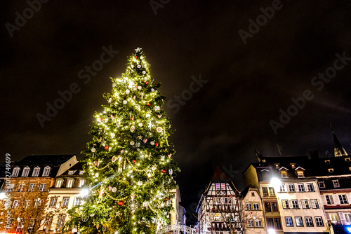 ヨーロッパ・フランス・ストラスブールのクリスマスツリー　Christmas tree at Strasbourg, France