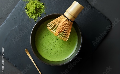 Matcha and Japanese tea set, black background.Top view.｜抹茶と日本茶セット、黒背景。上からのアングル