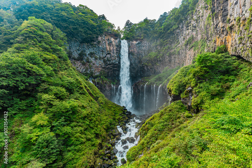 Fototapeta Naklejka Na Ścianę i Meble -  日本　日光の華厳の滝/Japanese Waterfall Nikko