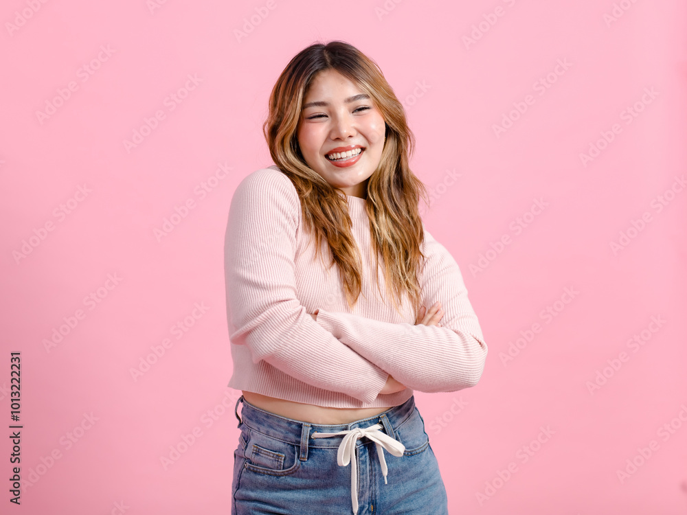 Φωτογραφία Half body photo cute happy fun young Asian beautiful female, woman smiling in li