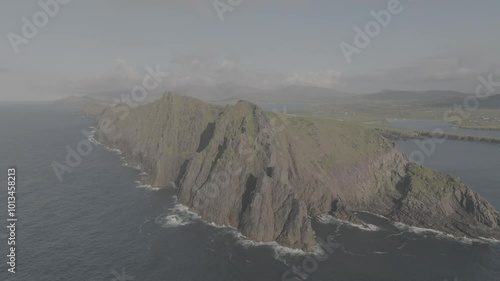 Sibyl Head in coastal Ireland, wide aerial
10-bit Dlog 4k