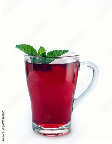 Refreshing Red Tea with Mint: A Perfect Summer Drink!