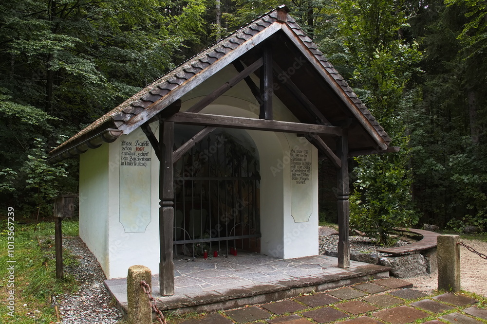 Höllkapelle at the hiking track in Leutascher Geisterklamm at Mittenwald, Tyrol, Austria, Europe
Höllkapelle at the hiking track in Leutascher Geisterklamm at Mittenwald, Tyrol, Austria, Europe