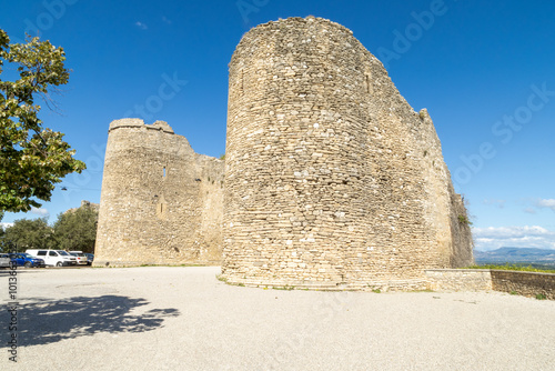 Foto Venasque ruins of the castle