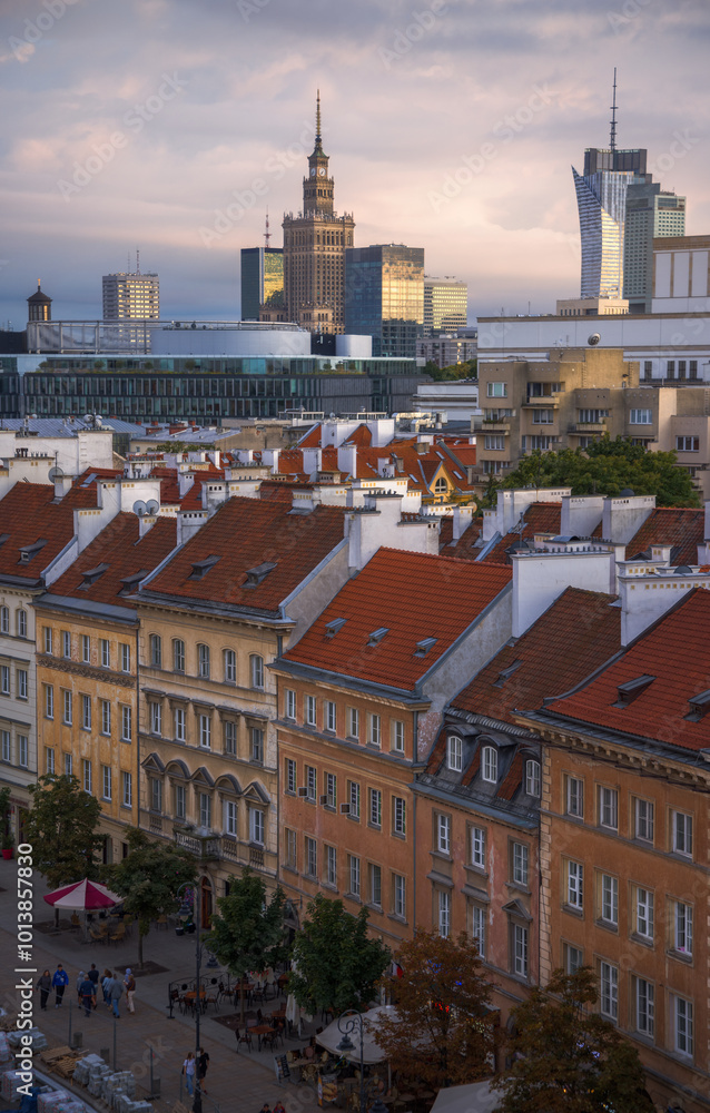 Obraz premium Scenic View of Warsaw's Urban Landscape, Poland