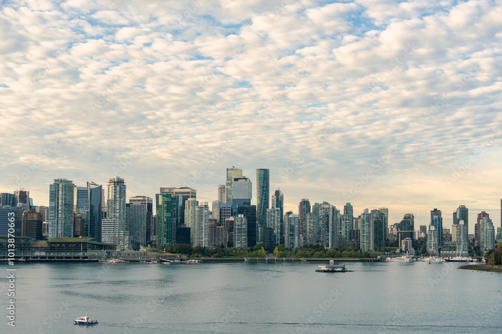 Fototapeta premium Vancouver skyline during early morning