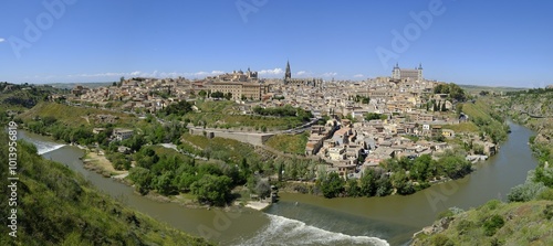 Panorama, view over the Tagus to the old town of Toledo, Castilla-La Mancha, Spain, Europe