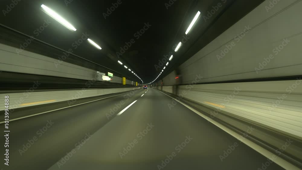 中央道小仏トンネルを通行する自動車の主観タイムラプス映像(Kobotoke Tunnel POV Timelapse) 中央道小仏トンネルを通行する自動車の主観タイムラプス映像(Kobotoke Tunnel POV Timelapse)