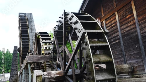 Water Wheel in Gifu, Japan - 日本 岐阜 くるる荘川水車