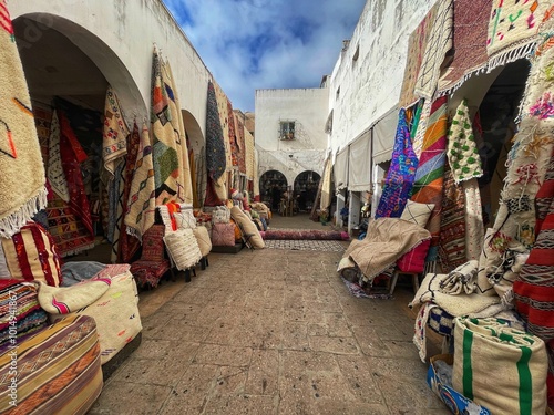 Moroccan handicraft shops under the arches of Rue Ibn Khaldoun, in the medina of the Habaus district