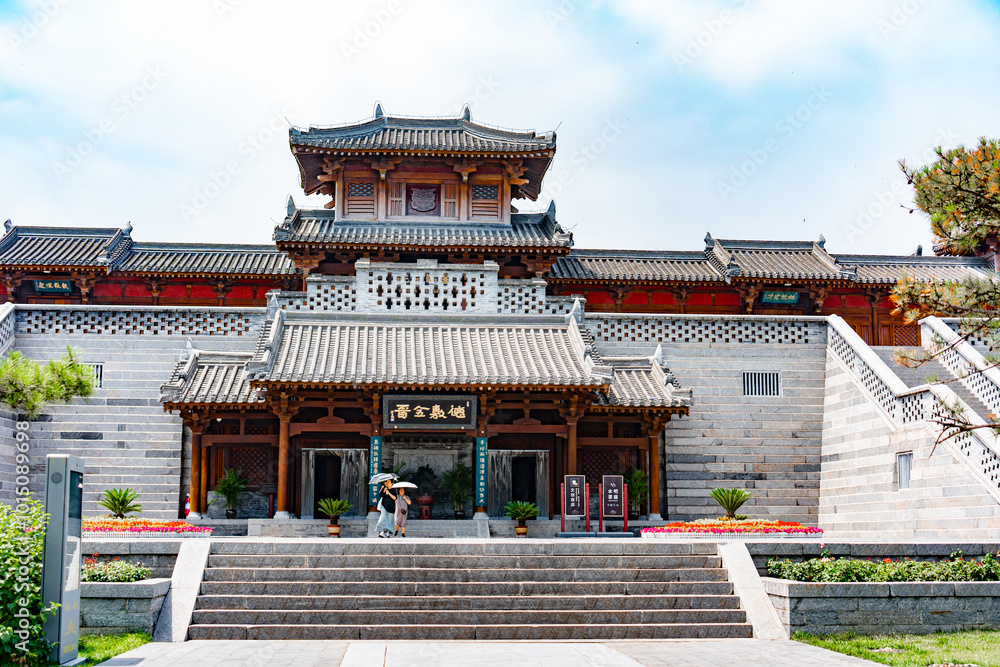 Shanxi Taiyuan Jin Ancestral Temple General Longzhu recent colorful sculpture, the entrance of the Hall of the Virgin Mary
Shanxi Taiyuan Jin Ancestral Temple General Longzhu recent colorful sculpture, the entrance of the Hall of the Virgin Mary