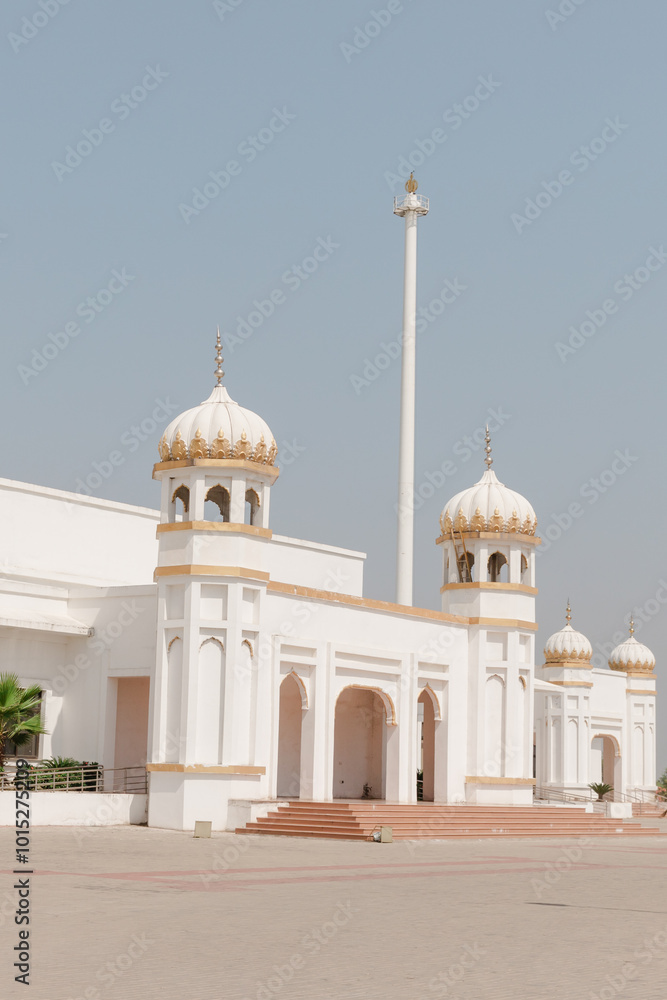 Obraz premium Kartarpur Sahib Gurudwara in Pakistan | Sacred Sikh Pilgrimage Site and Historical Landmark of Religious Unity