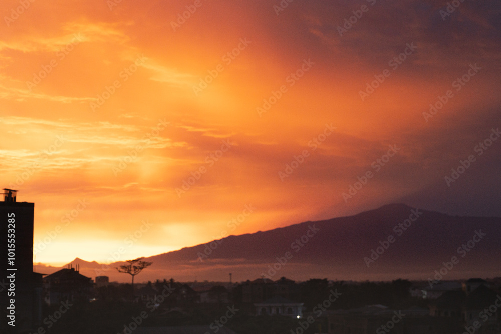 Fototapeta premium sunset in the mountains