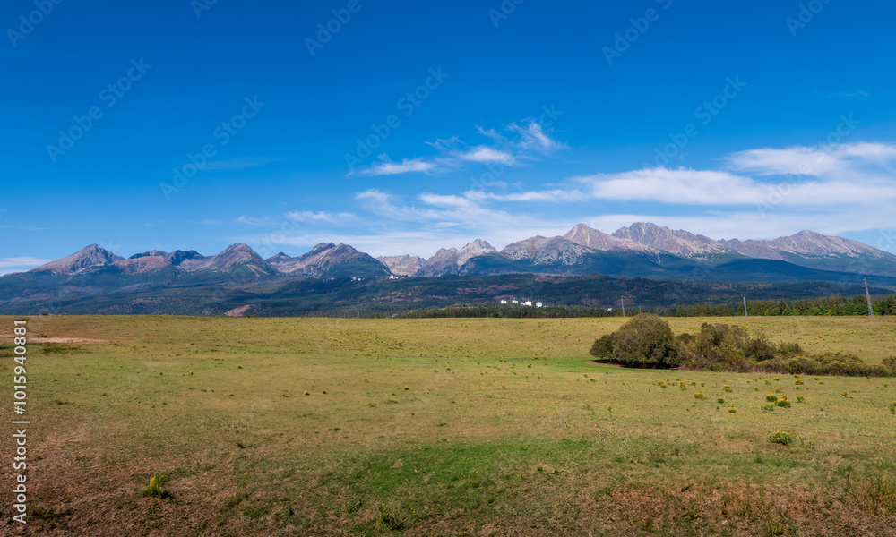 Fototapeta premium The High Tatras are the highest mountain range in Slovakia and Poland and are also the only mountain range in these countries with an alpine character.