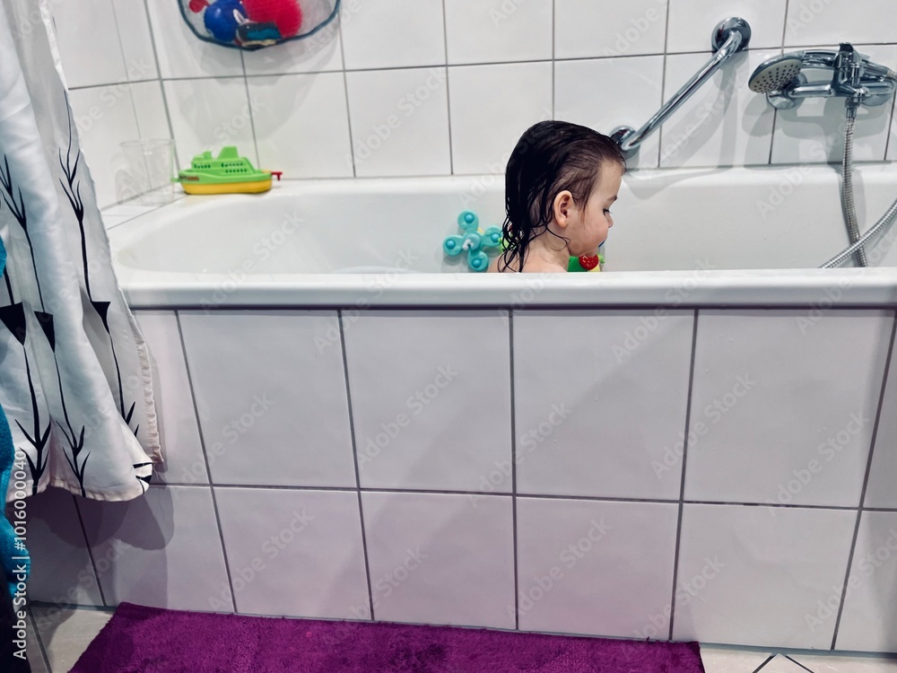 Φωτογραφία woman in bathroom