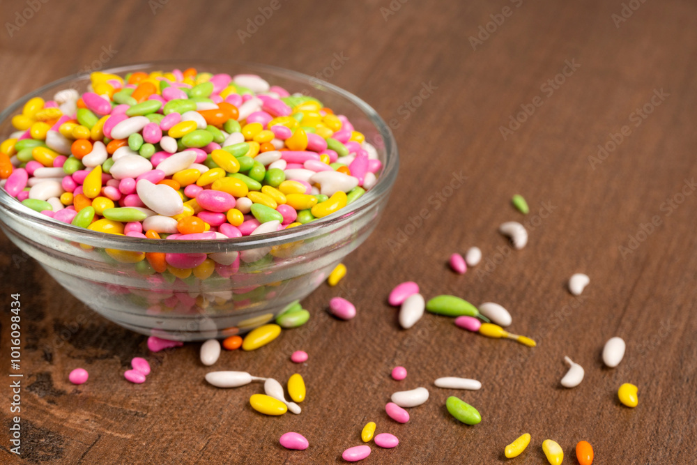 Sugar coated colorful candy wrapped around fennel seeds. Saunf Goli. Mouth Freshner Mix. Indian Mukwas or Mukhvas. Sugar coated colorful candy wrapped around fennel seeds. Saunf Goli. Mouth Freshner Mix. Indian Mukwas or Mukhvas.