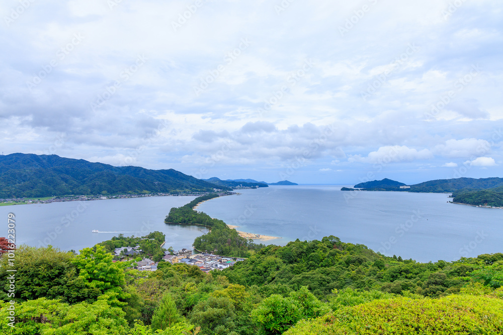 Obraz premium 京都の美しい天の橋立と海の風景