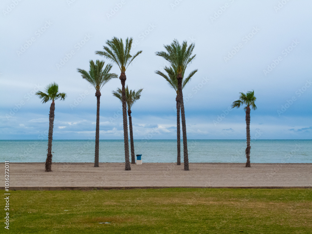 Paseo marítimo en Roquetas de Mar, Almería, Andalucía, España. Paseo marítimo en Roquetas de Mar, Almería, Andalucía, España.