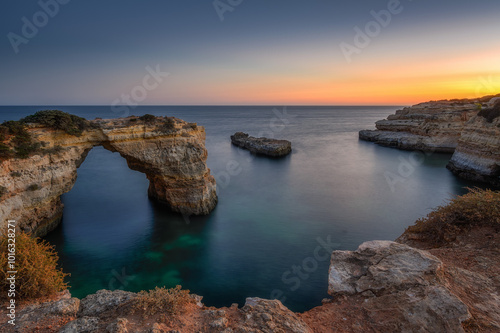 Praia de Estaquinha with rocks and vawes photo